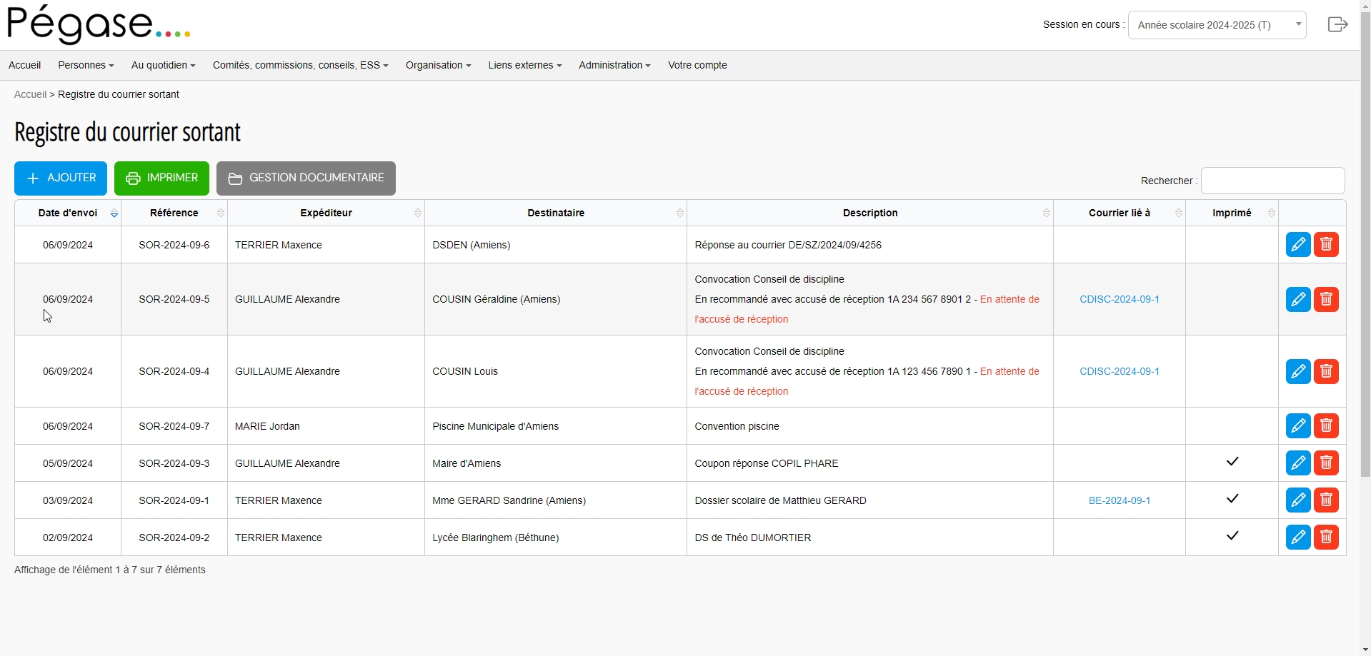 Registres de courrier entrant et sortant